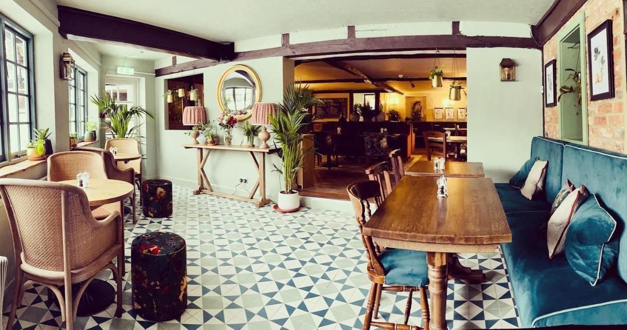 The New Inn Heckfield Hook  Eksteriør bilde