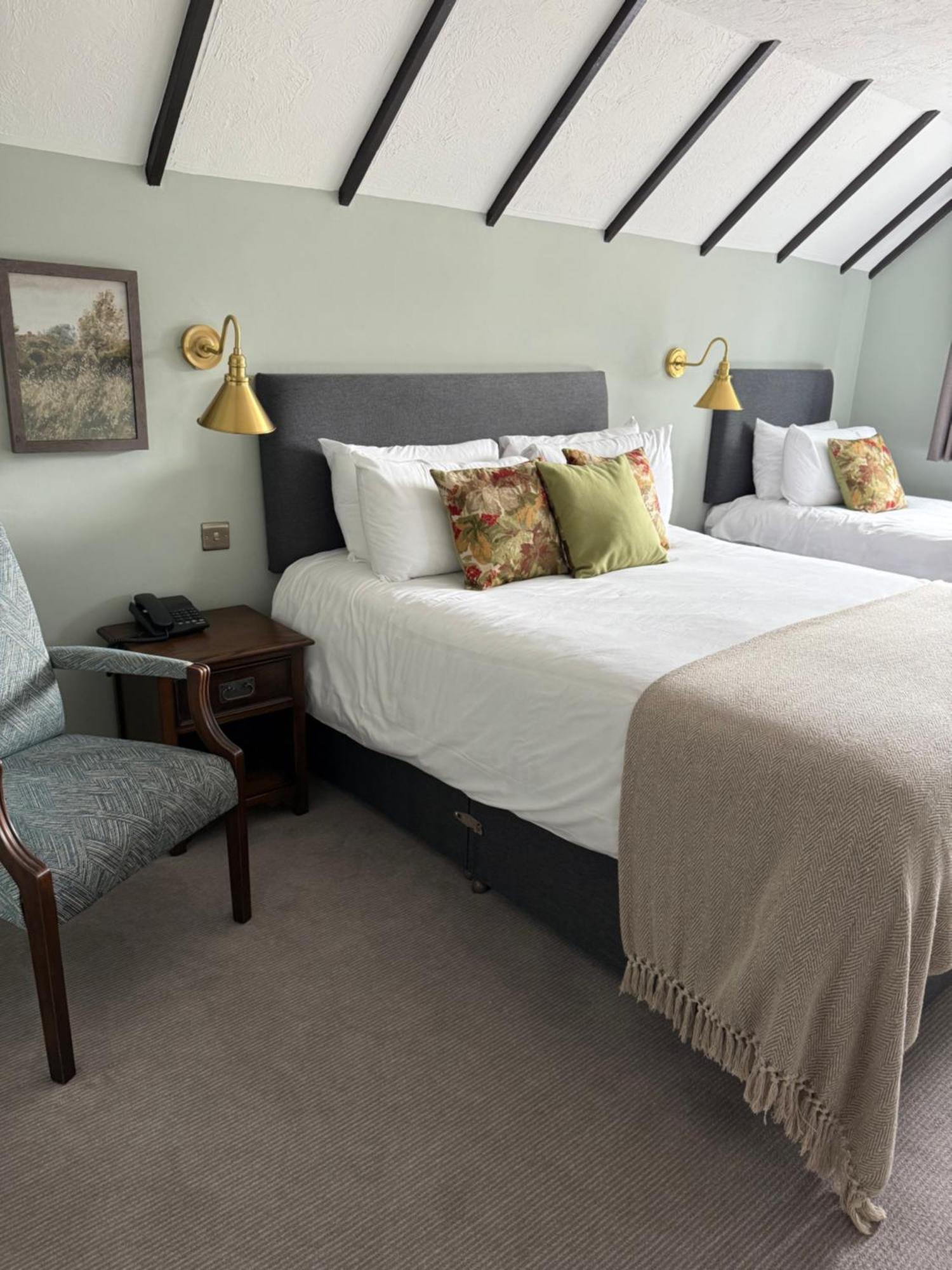 The New Inn Heckfield Hook  Eksteriør bilde